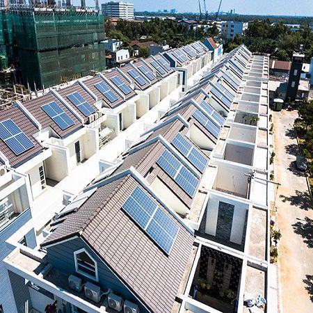 Hàng loạt tòa nhà văn phòng lắp điện mặt trời để né khung điện giá cao