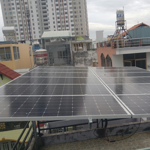 Hệ thống điện mặt trời hòa lưới công suất 7,7 kWp tại Tân Bình, TP.HCM
