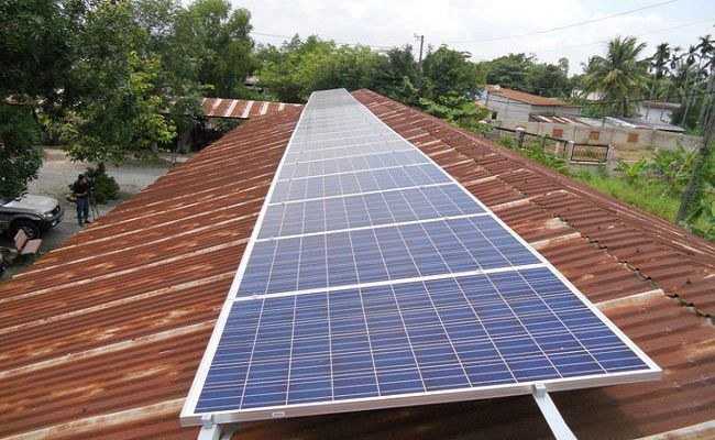 Lắp điện năng lượng mặt trời độc lập vùng có chi phí kéo điện cao