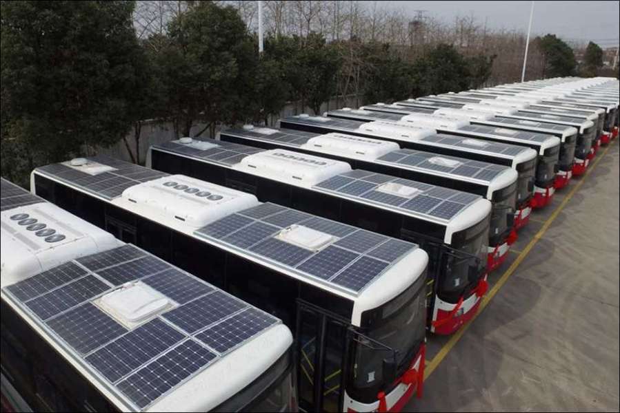 xe buýt điện mặt trời